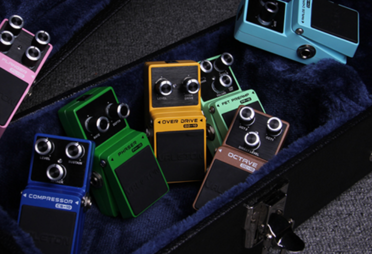 ミニサイズエフェクターモデリングアンプ Valeton Coral Amp