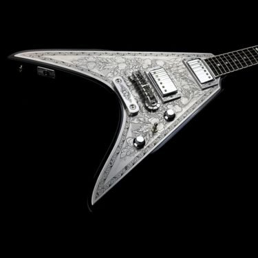 200216metal-front-v-detail3-