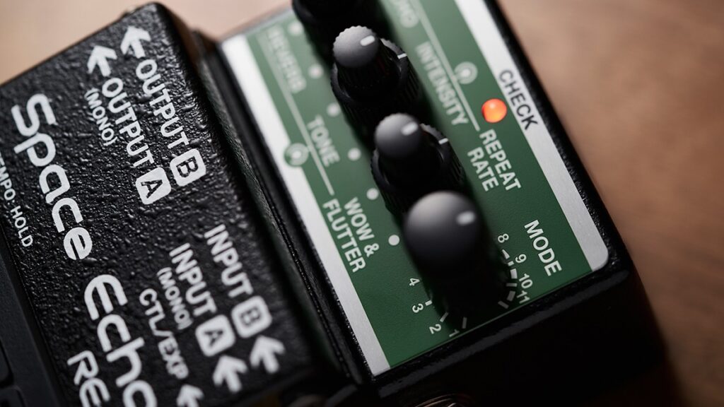 最終値下げ BOSS RE-2 美品 BOSS】伝説の名機“Space Echo”再び。『RE-202』『RE-2』新登場